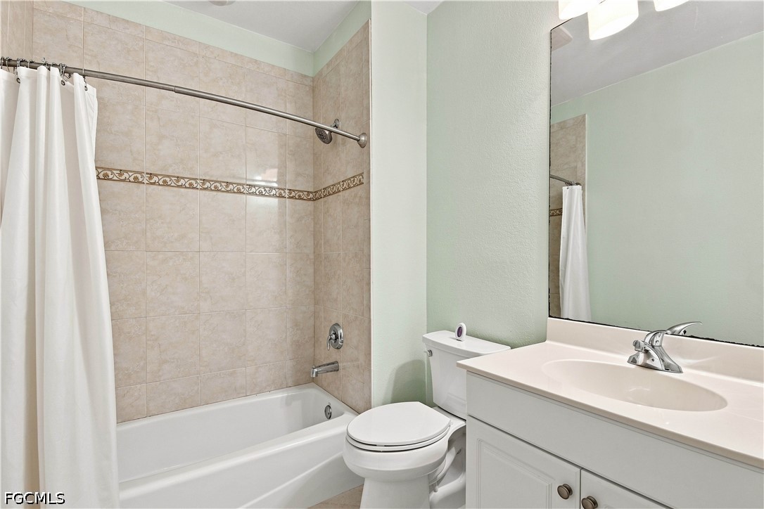 3 Bed Waterfront Home for Sale in Fort Myers, photo 17