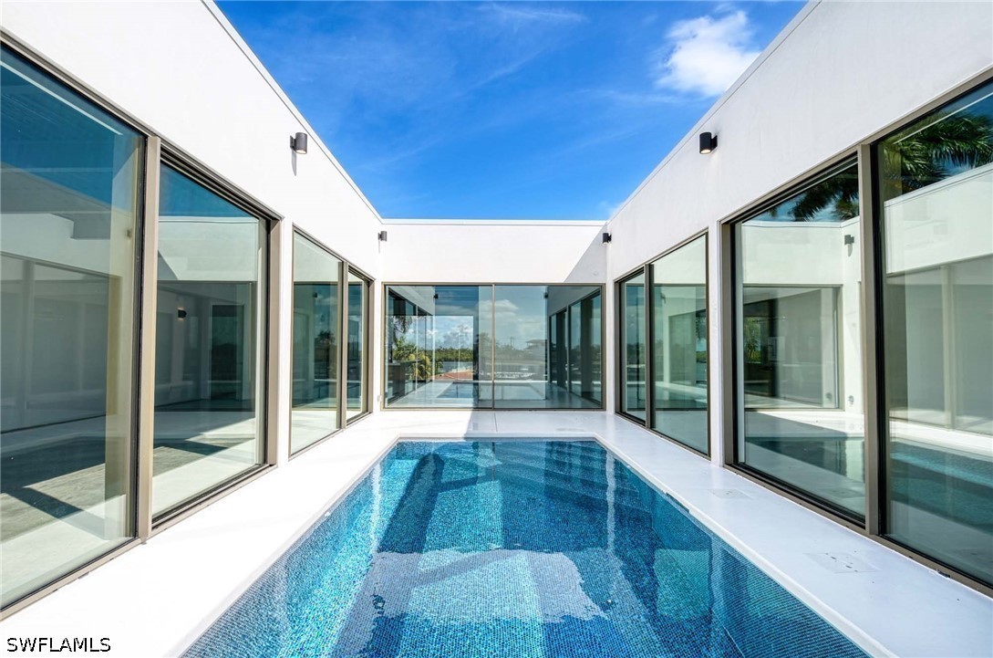 3 Bed Pool Home for Sale in Isles Of Capri, photo 17