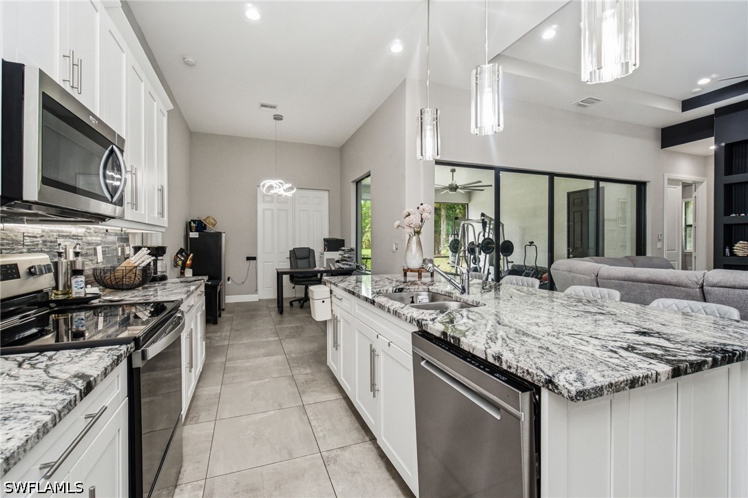 4 Bed SingleFamilyResidence for Sale in Naples, photo 17
