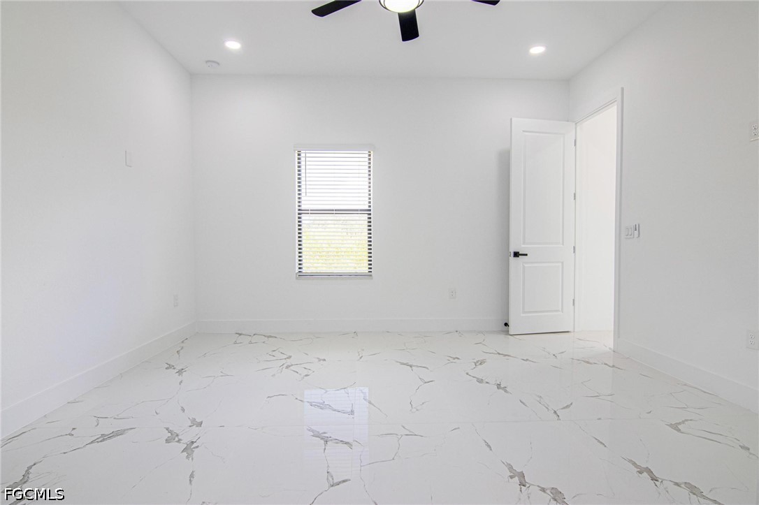 4 Bed SingleFamilyResidence for Sale in Lehigh Acres, photo 17