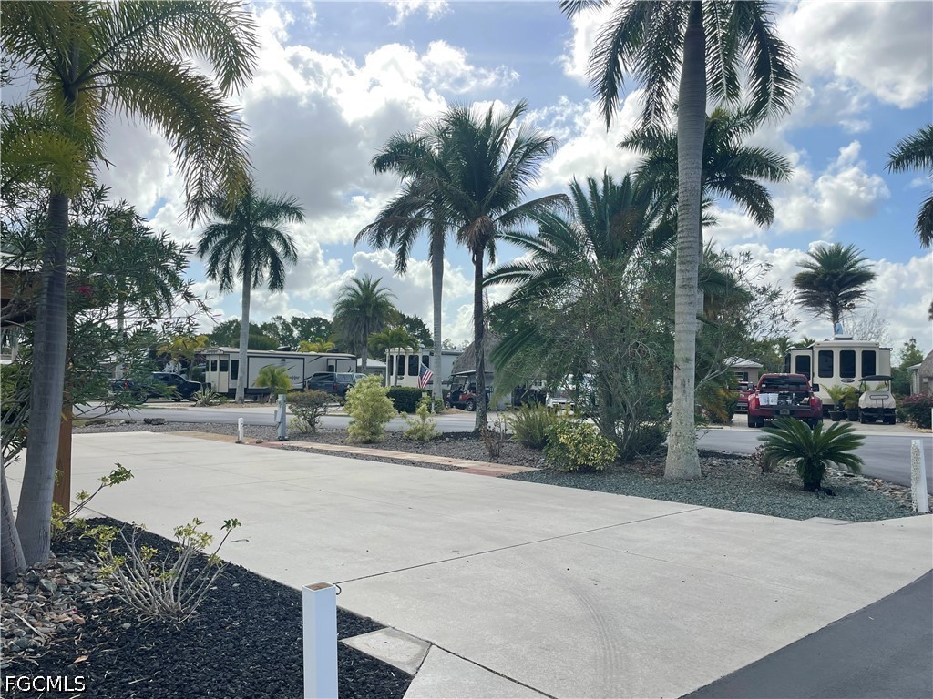 Residential for Sale in Fort Myers, photo 17