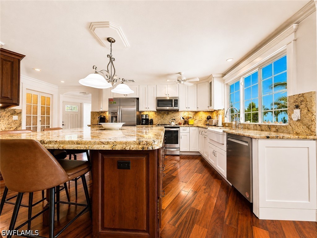 4 Bed Pool Home for Sale in Moorings, photo 17