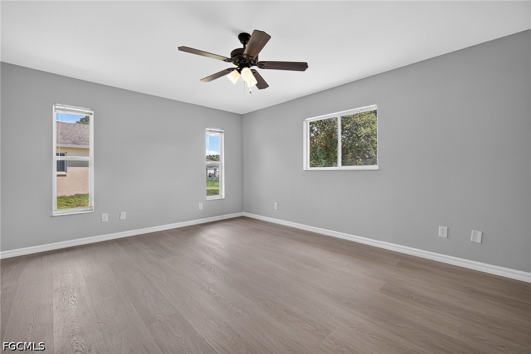 3 Bed SingleFamilyResidence for Sale in Lehigh Acres, photo 17