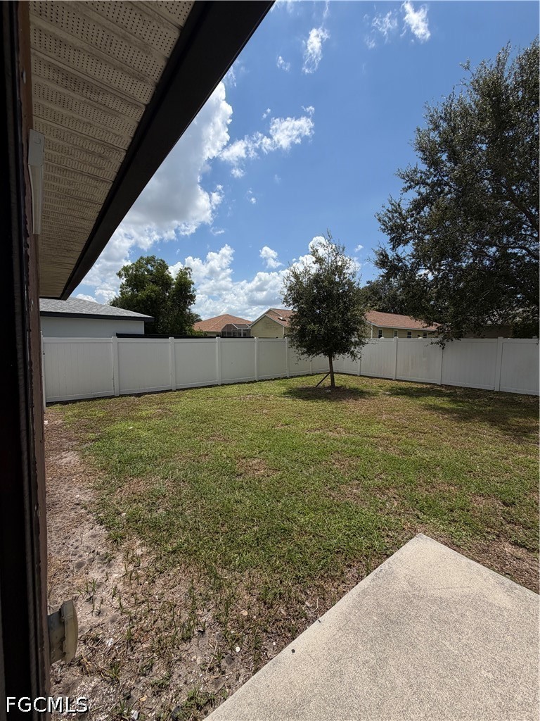 3 Bed Duplex for Sale in Cape Coral, photo 17