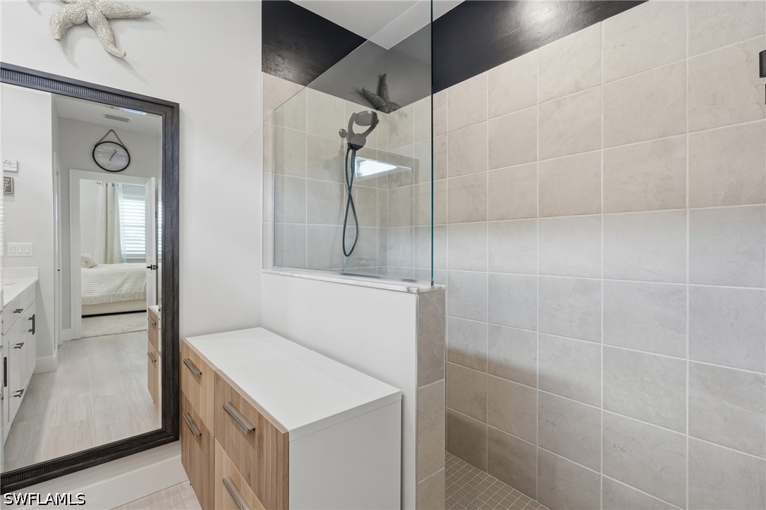 4 Bed Waterfront Home for Sale in Estero, photo 17