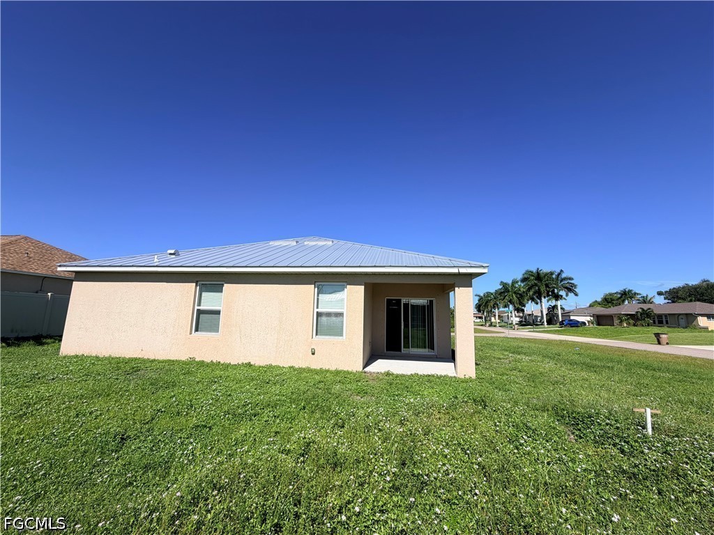 3 Bed SingleFamilyResidence for Sale in Cape Coral, photo 17