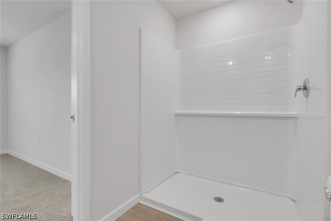 3 Bed SingleFamilyResidence for Sale in Avalon, photo 17