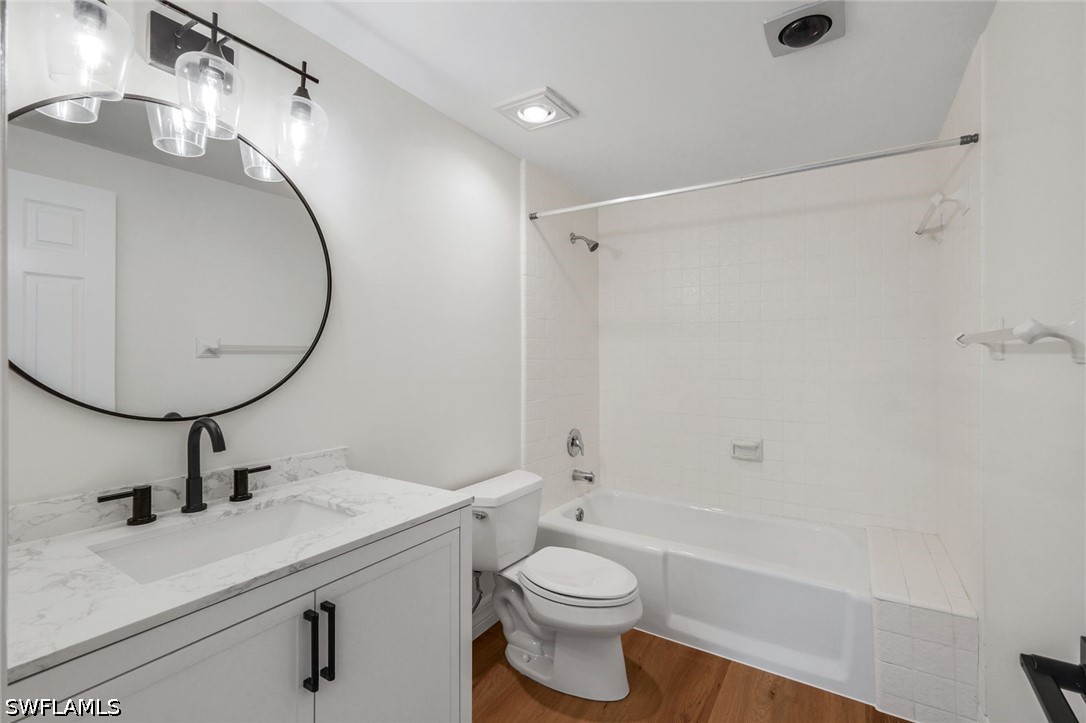 2 Bed Condominium for Sale in Dorchester, photo 17