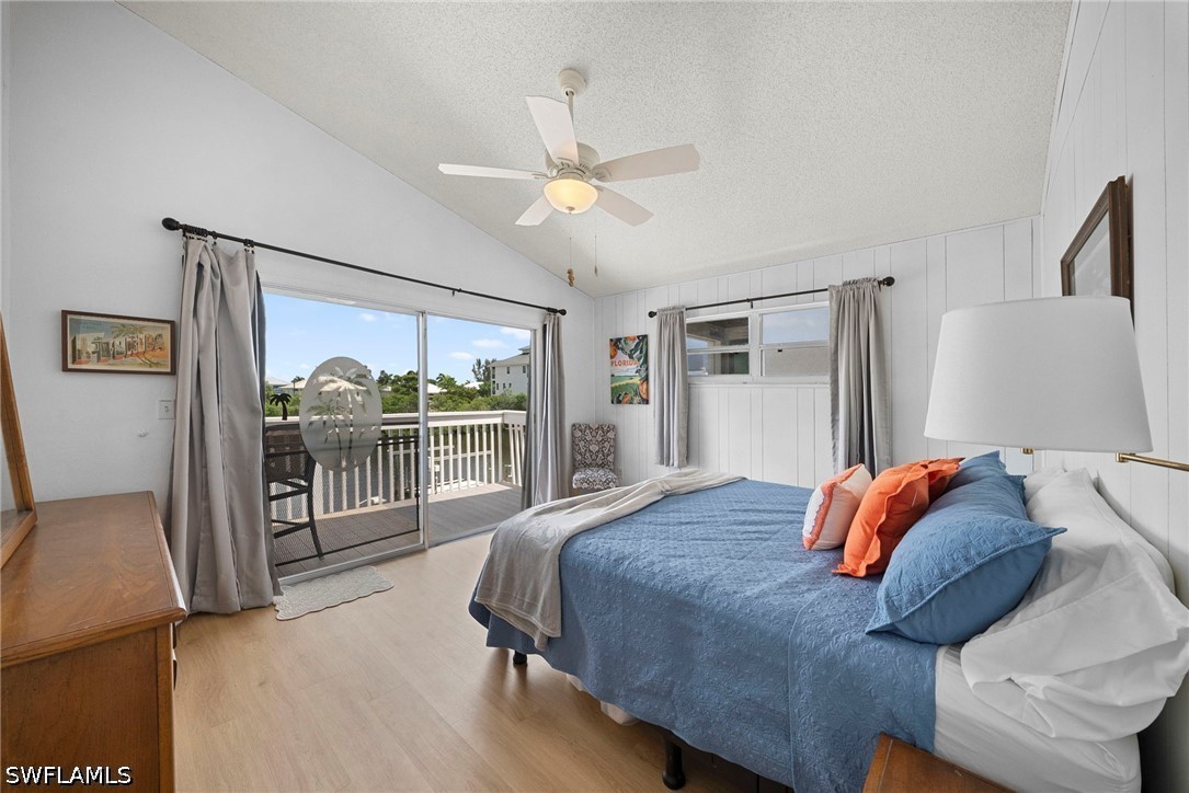 2 Bed Waterfront Home for Sale in Bonita Springs, photo 17