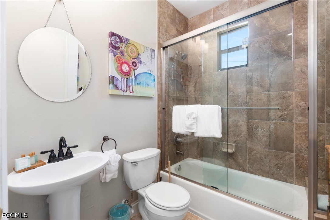5 Bed Pool Home for Sale in Cape Coral, photo 17