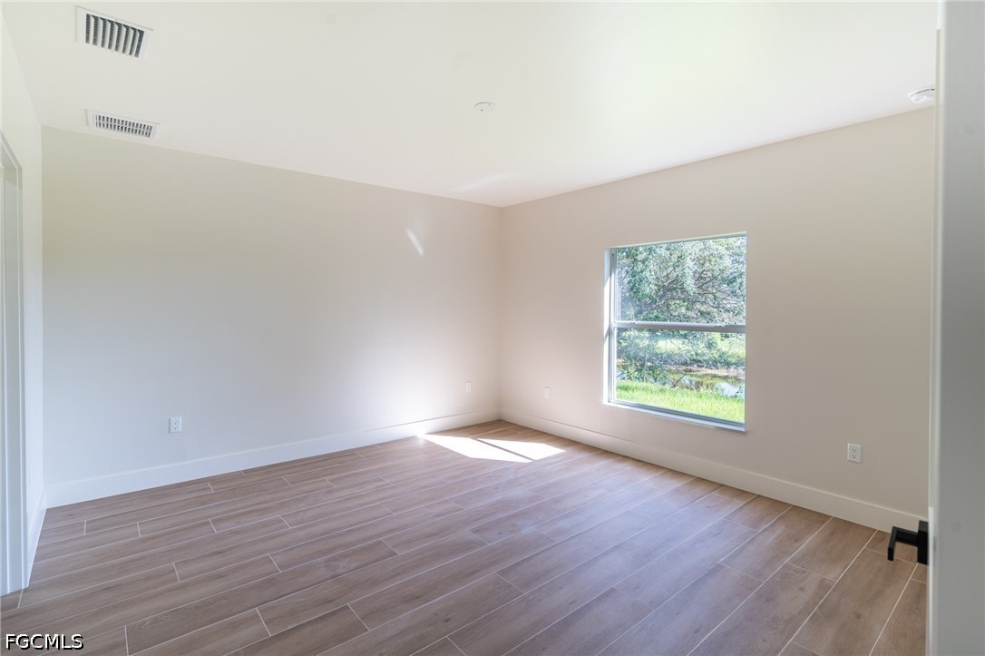 3 Bed Waterfront Home for Sale in Lehigh Acres, photo 17