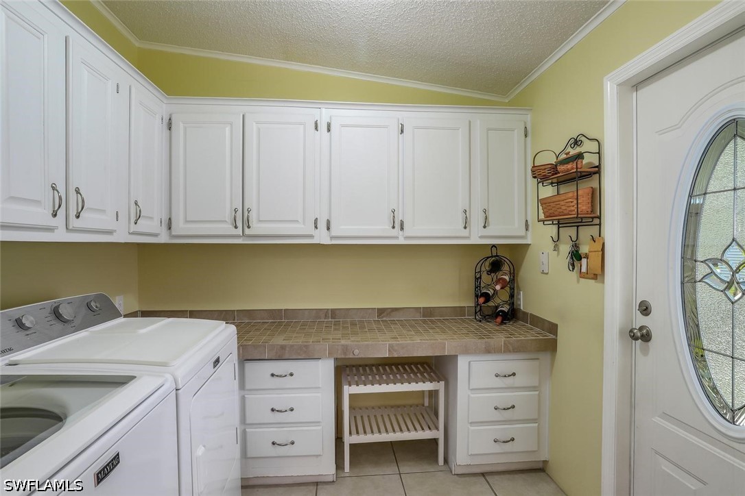 2 Bed Waterfront Home for Sale in Bonita Springs, photo 17