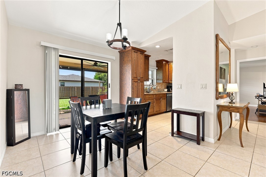 3 Bed SingleFamilyResidence for Sale in Cape Coral, photo 17