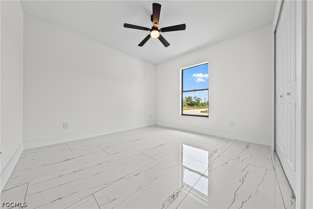 3 Bed SingleFamilyResidence for Sale in Lehigh Acres, photo 17