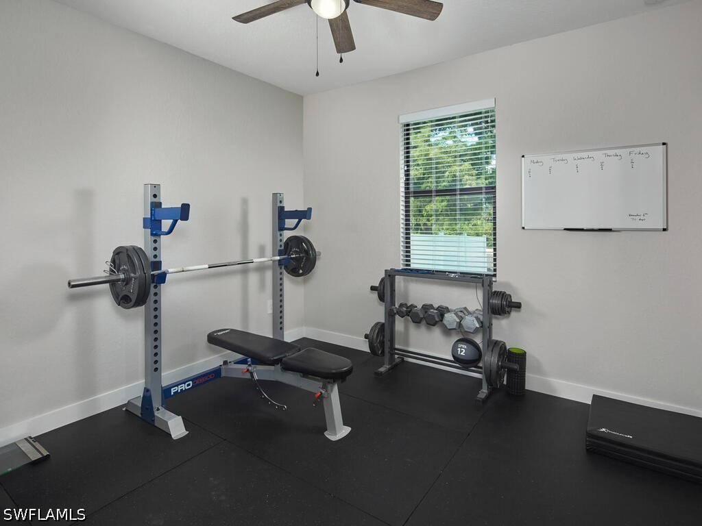 4 Bed SingleFamilyResidence for Sale in El Dorado Acres, photo 17