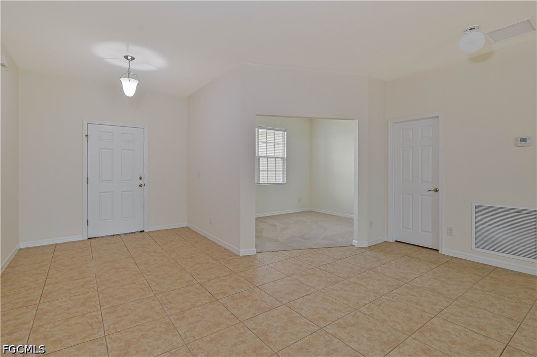 3 Bed SingleFamilyResidence for Sale in Cape Coral, photo 17
