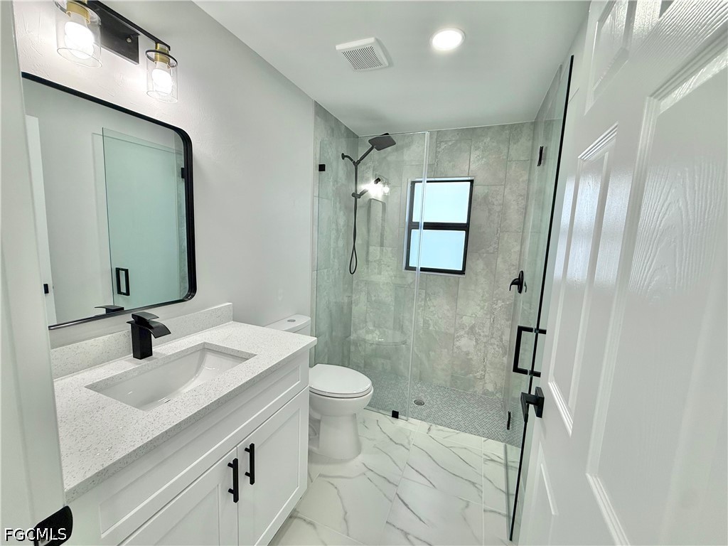 3 Bed SingleFamilyResidence for Sale in Cape Coral, photo 17