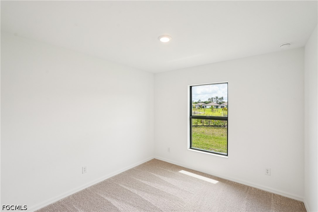 5 Bed Waterfront Home for Sale in Labelle, photo 18