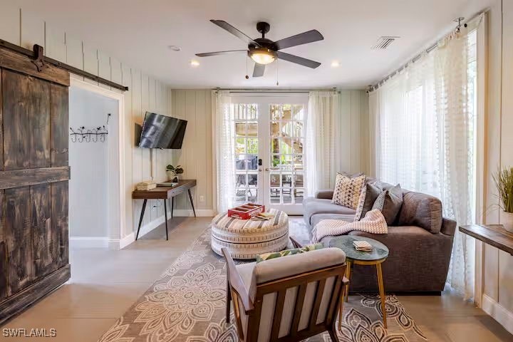 2 Bed SingleFamilyResidence for Sale in Naples, photo 18