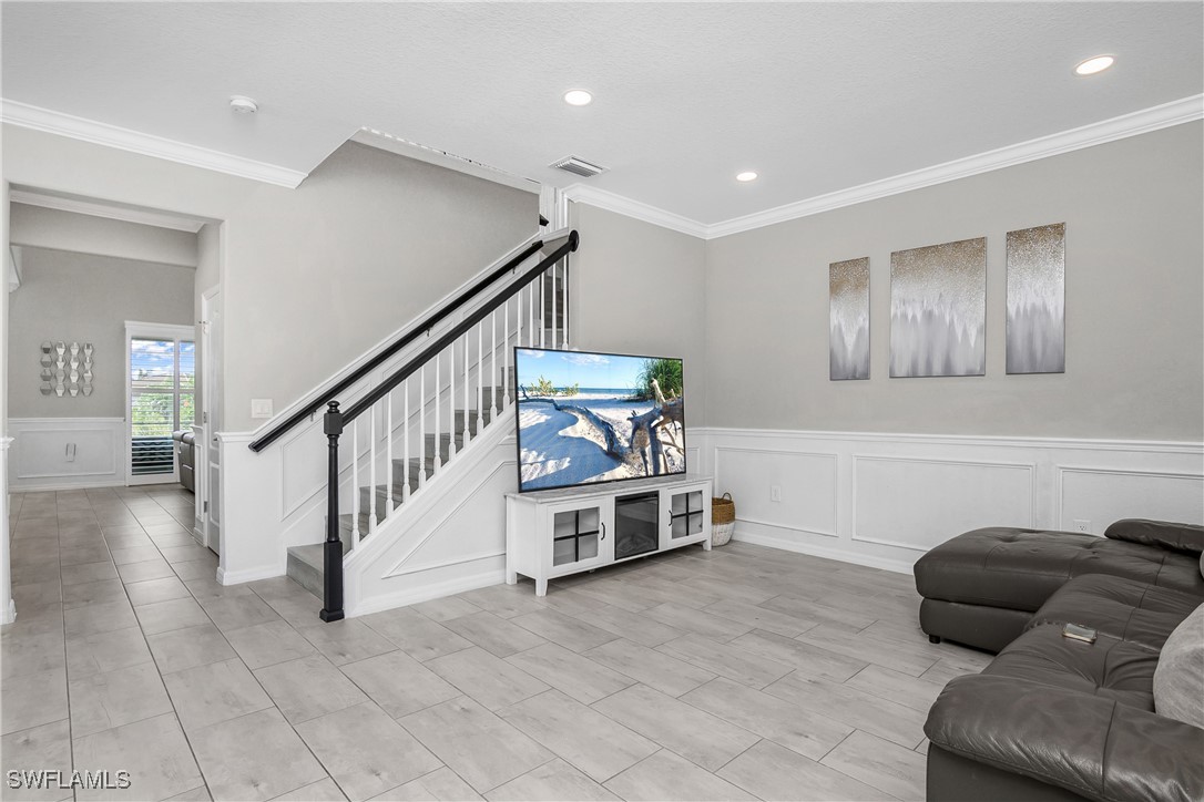 6 Bed Pool Home for Sale in Estero, photo 18