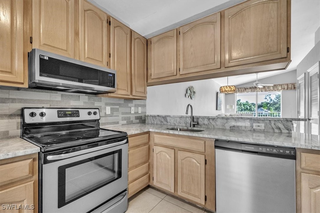 2 Bed Condominium for Sale in Twelve Oaks, photo 18