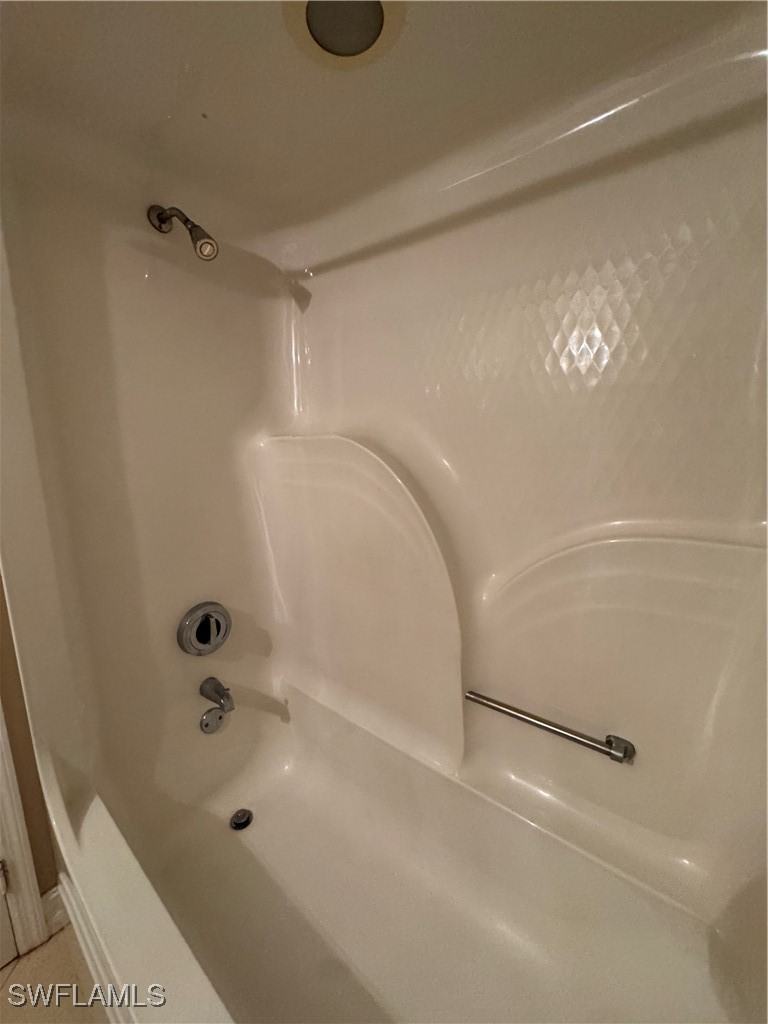 2 Bed Waterfront Home for Sale in Diamond, FL, $245,000 — photo 18