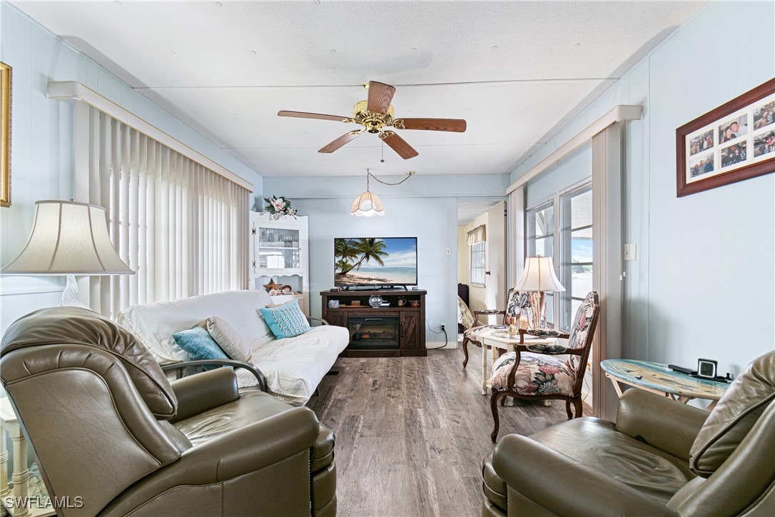 2 Bed ManufacturedHome for Sale in Fort Myers, FL, $80,000 — photo 18