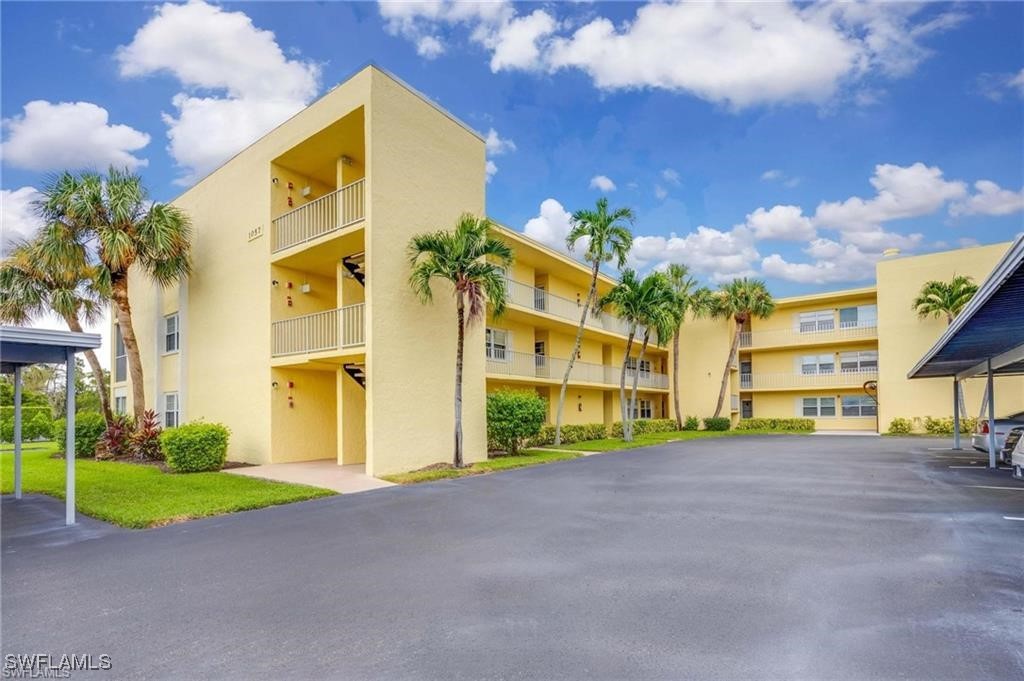 2 Bed Condominium for Sale in Forest Lakes, FL, $150,000 — photo 18