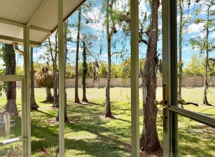 1 Bed ManufacturedHome for Sale in Naples, FL, $128,000 — photo 18