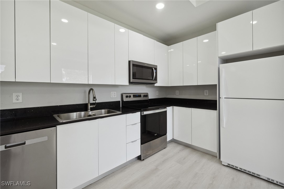 3 Bed SingleFamilyResidence for Sale in Lehigh Acres, photo 18