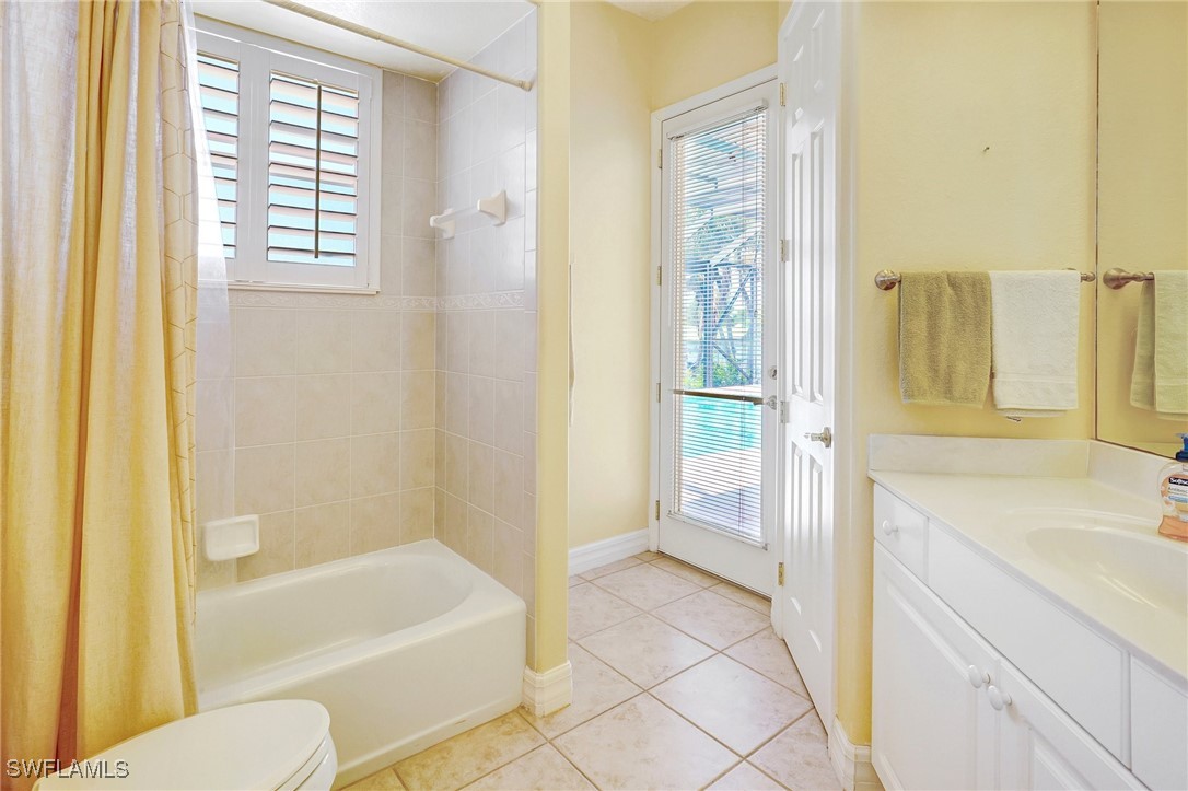 3 Bed Pool Home for Sale in Cape Coral, photo 18