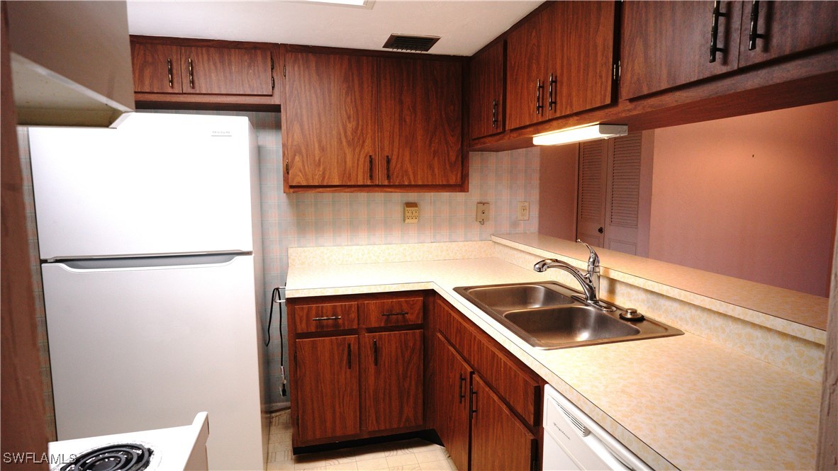 2 Bed Condominium for Sale in Marco Island, FL — photo 18