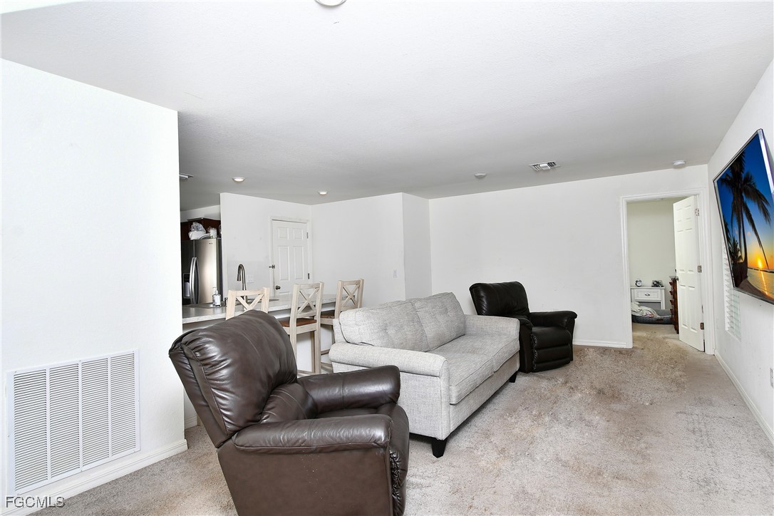 3 Bed SingleFamilyResidence for Sale in Lehigh Acres, photo 18