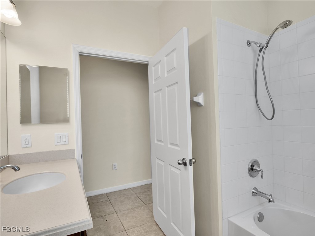 2 Bed Condominium for Sale in Abaco, photo 18