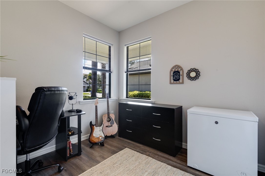 3 Bed SingleFamilyResidence for Sale in Corkscrew Shores, FL — photo 18