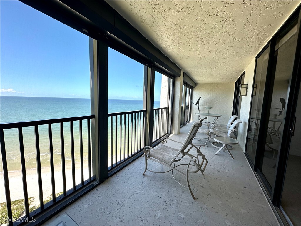 2 Bed Waterfront Home for Sale in Naples, photo 18