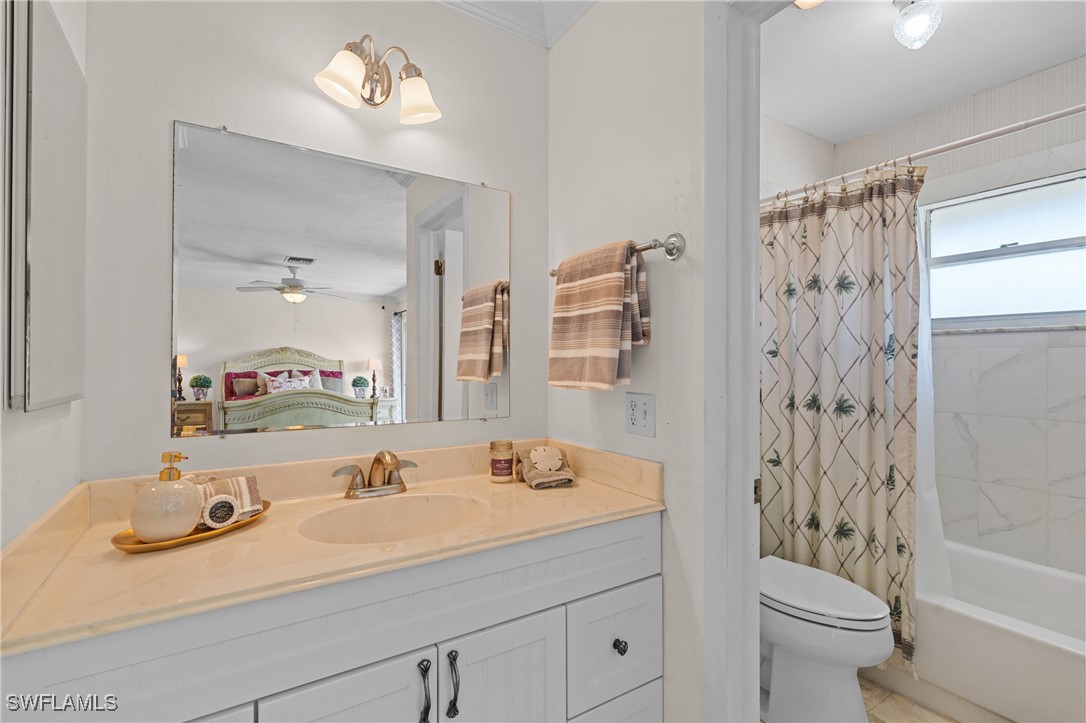 2 Bed Waterfront Home for Sale in Fort Myers, photo 18