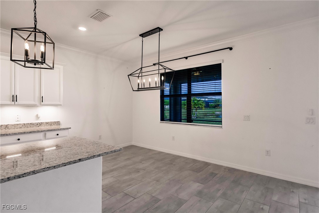 4 Bed SingleFamilyResidence for Sale in Portico, FL — photo 18