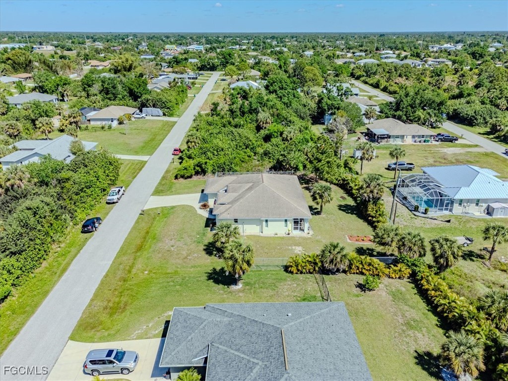3 Bed SingleFamilyResidence for Sale in Port Charlotte, photo 18