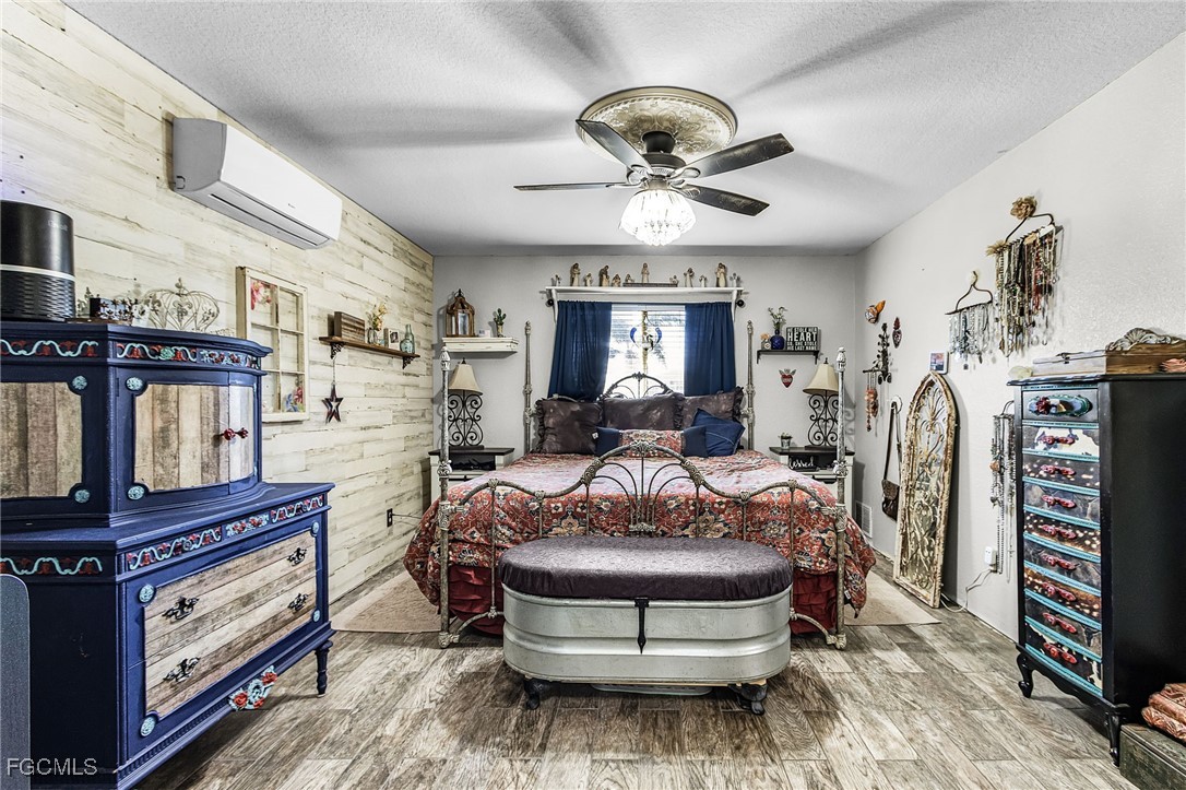 4 Bed SingleFamilyResidence for Sale in Cape Coral, photo 18