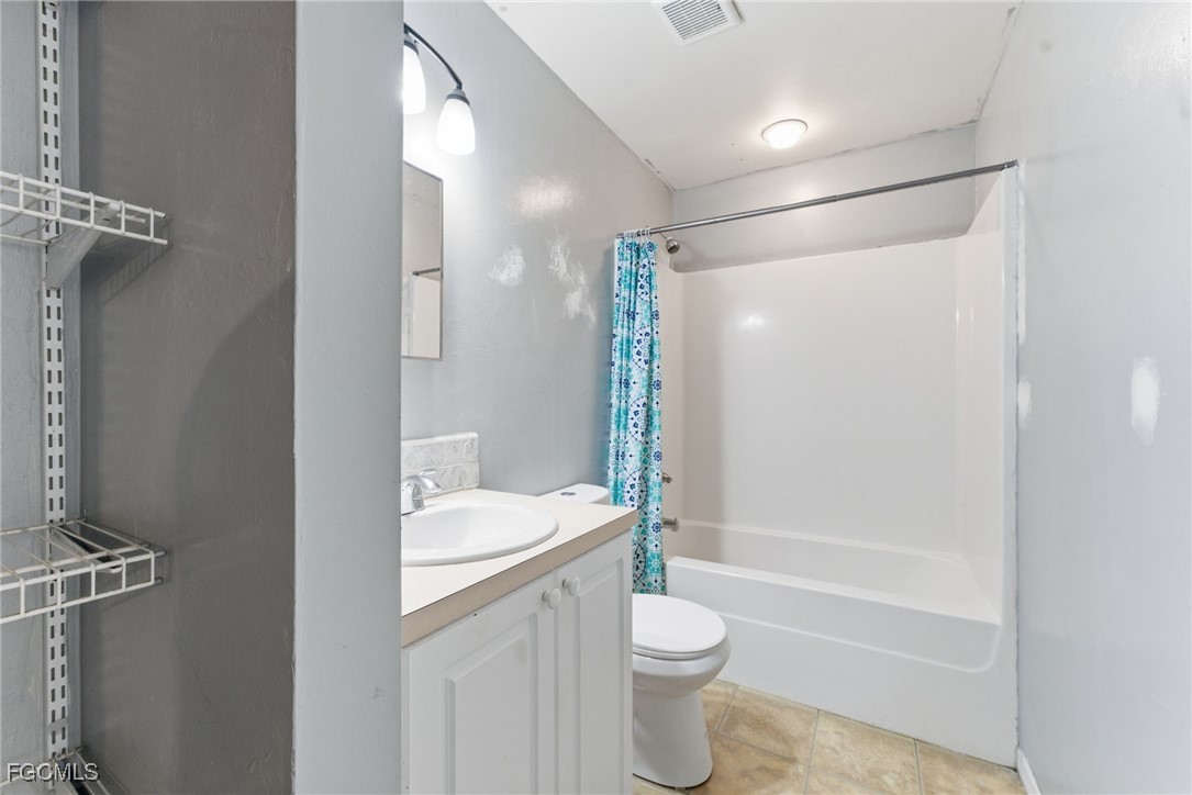 3 Bed SingleFamilyResidence for Sale in Cape Coral, FL — photo 18