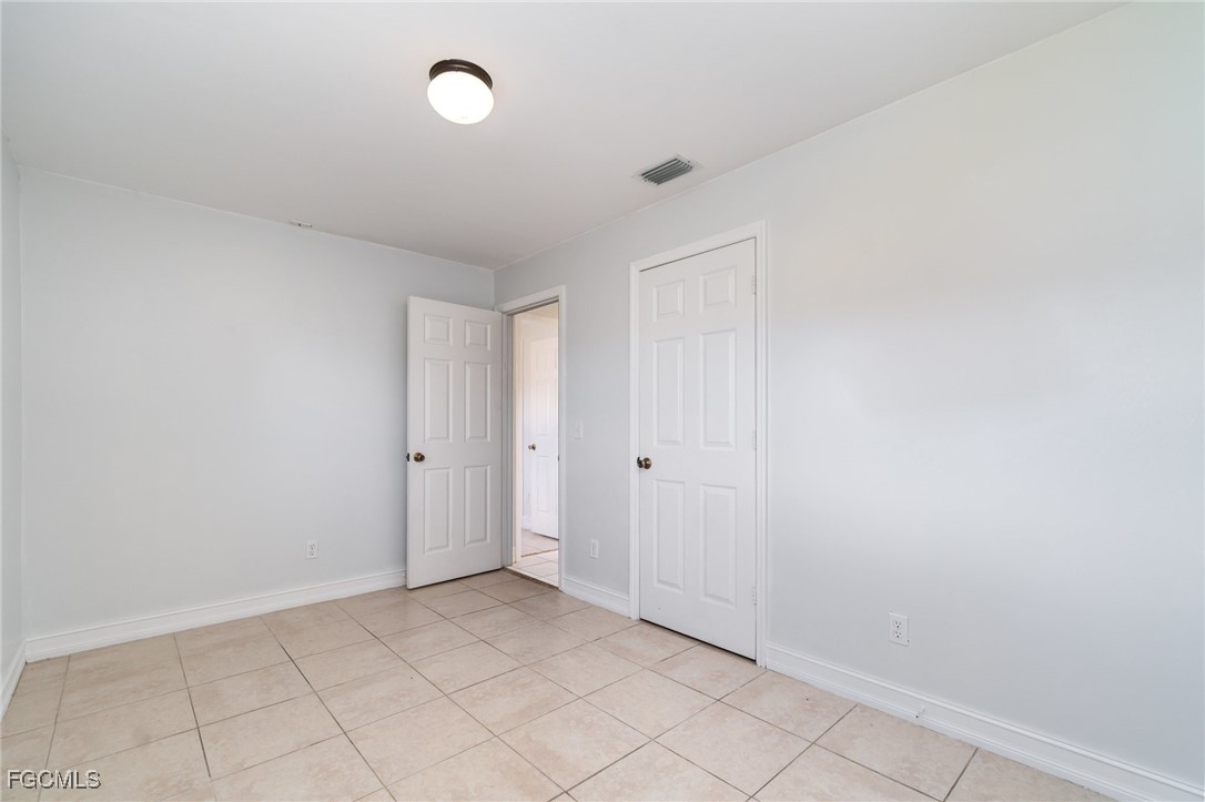 3 Bed SingleFamilyResidence for Sale in Fort Myers, photo 18