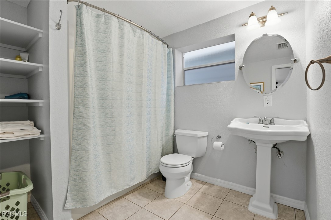 2 Bed Waterfront Home for Sale in Bokeelia, photo 18