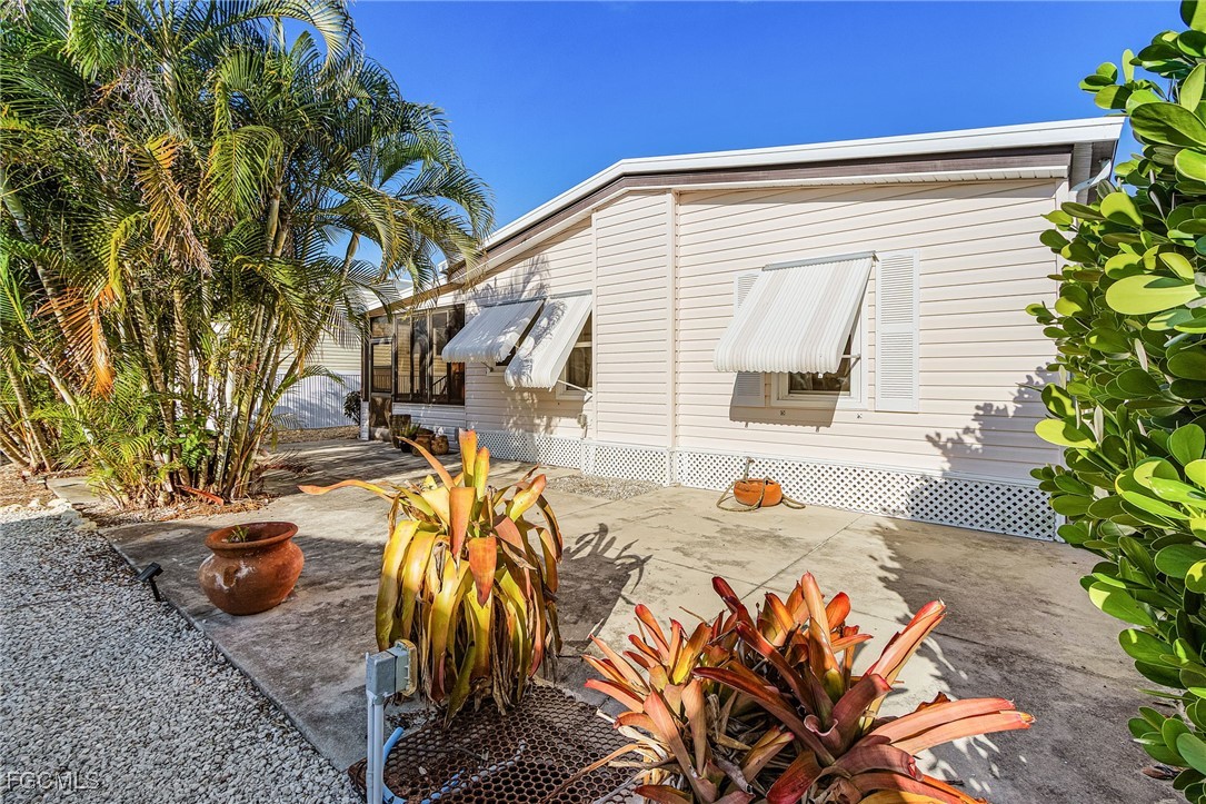 2 Bed ManufacturedHome for Sale in Pine Island Cove, FL — photo 18