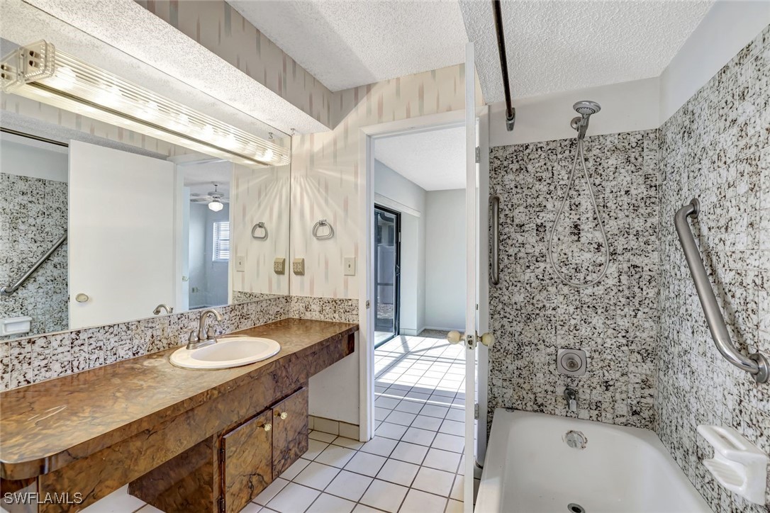 2 Bed Pool Home for Sale in Marco Island, photo 18