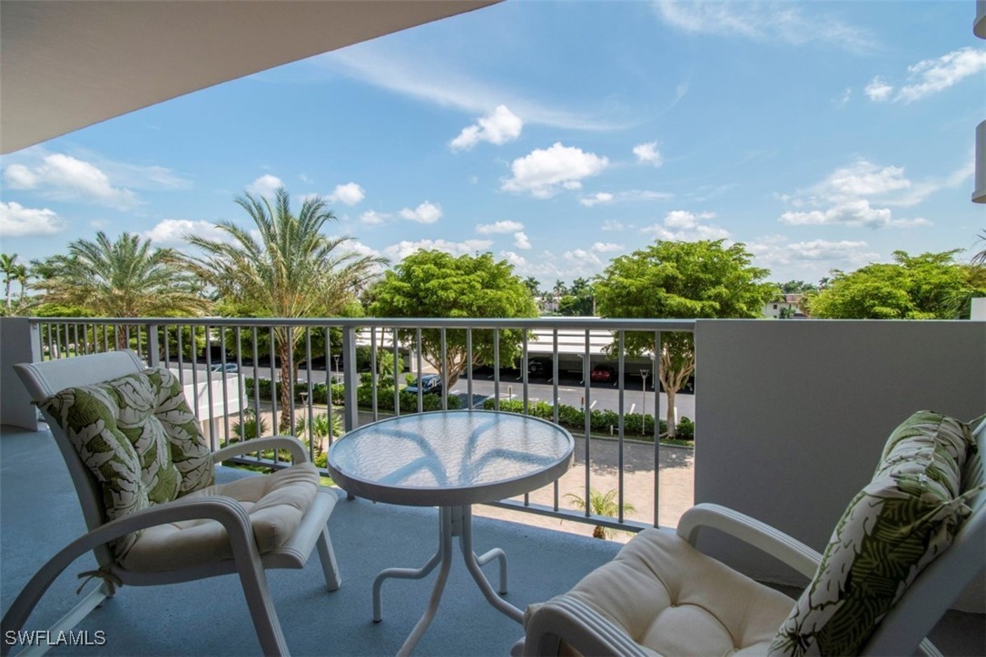 1 Bed Waterfront Home for Sale in Marco Island, FL, $325,000 — photo 18