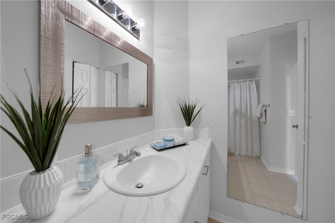 2 Bed Waterfront Home for Sale in Royal Greens, photo 18