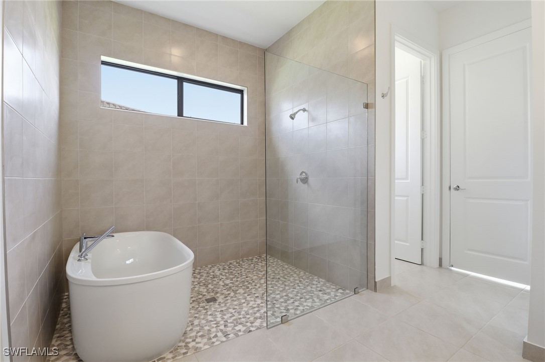 4 Bed SingleFamilyResidence for Sale in Maple Ridge, photo 18