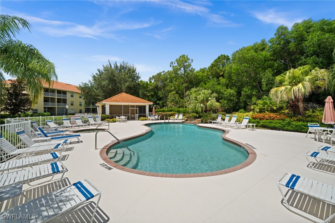 2 Bed Condominium for Sale in Naples, photo 18