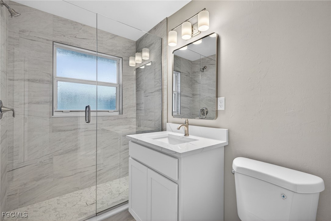 3 Bed SingleFamilyResidence for Sale in Fort Myers, photo 18